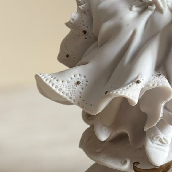 Ltd Edition Giuseppe Armani Garden Wedding bride and groom figurine - Picture 7 of 16